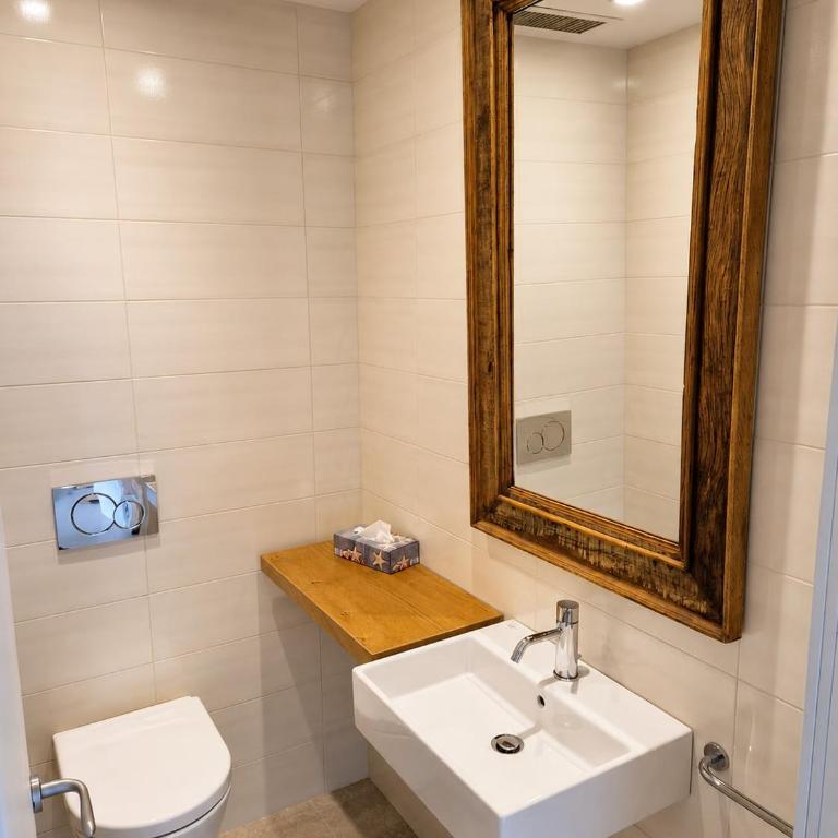Guest house with pool & sea view, Casa Faro - Appartamento con 2 Camere da Letto - 60