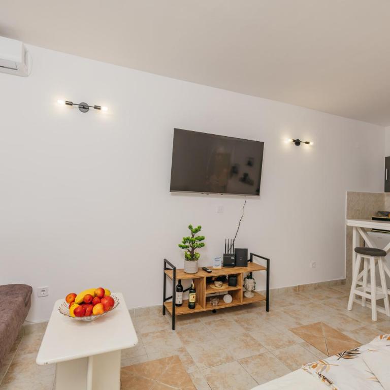 Mir & More - One-Bedroom Apartment - 19