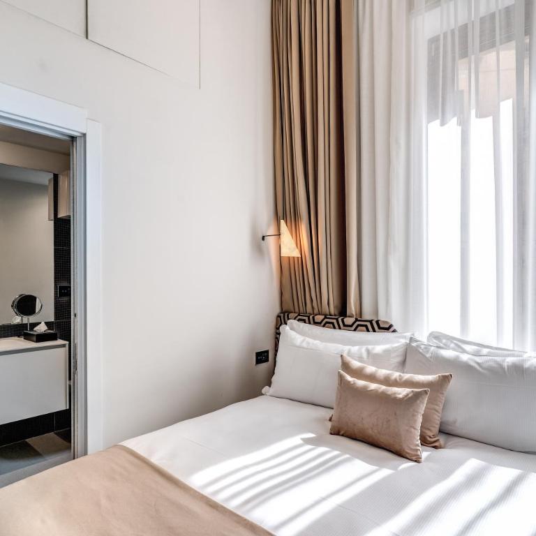Sette Stelle Suites - Camera Matrimoniale - 10