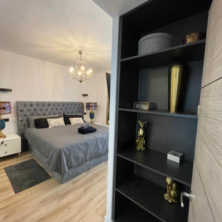 Apartamento en Puerto Banus con vista al puerto - Apartamento de 3 dormitorios - 11