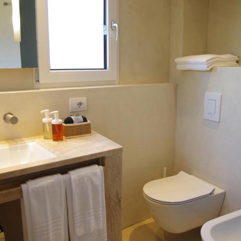 Limen Matera Guesthouse - Deluxe Double Room with Bath - 13