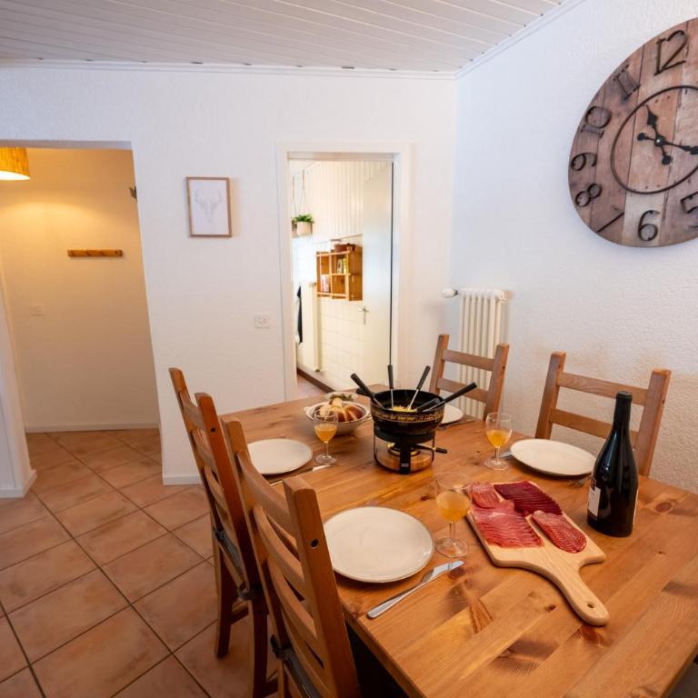Appartement spacieux, Face aux télécabines - Two-Bedroom Deluxe Apartment with Balcony - 10