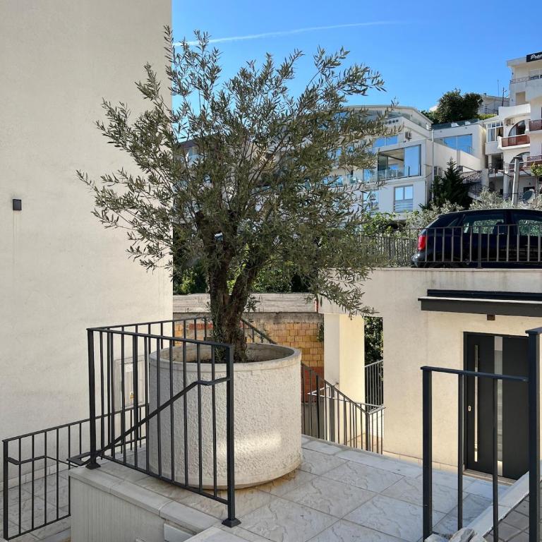 Studio Apartments near the Beach - Ulcinj, Montenegro - Apartment mit 1 Schlafzimmer, Meerblick und Balkon - 4