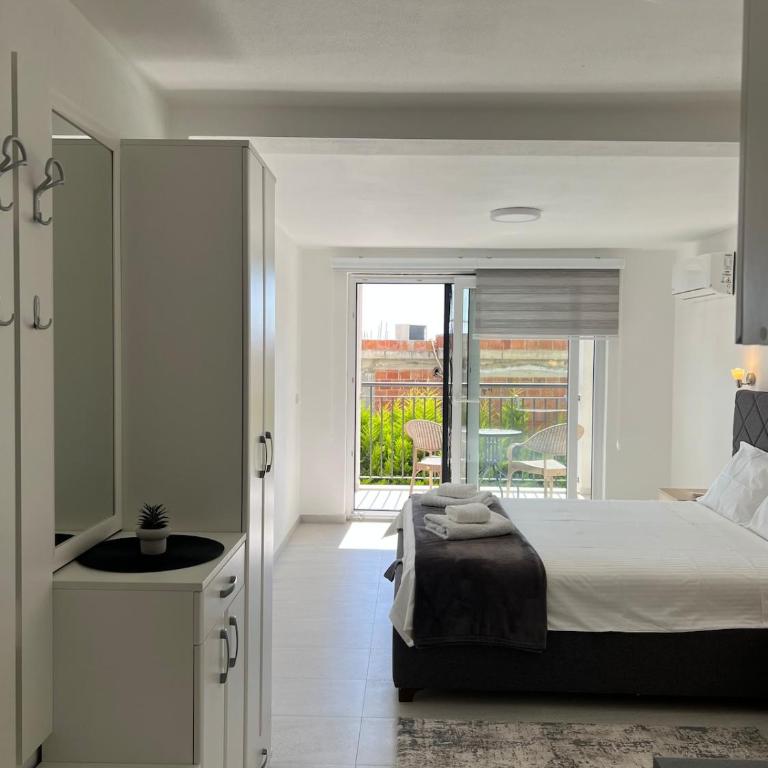 Studio Apartments near the Beach - Ulcinj, Montenegro - Apartment mit 1 Schlafzimmer - 5