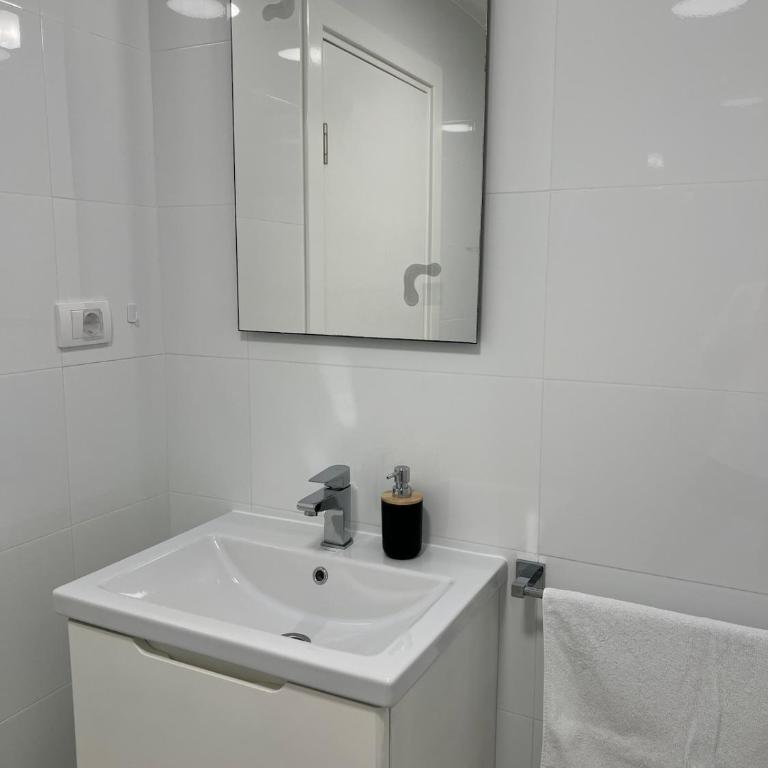 Studio Apartments near the Beach - Ulcinj, Montenegro - Apartment mit 1 Schlafzimmer - 12