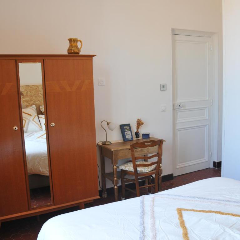 QG Marseille - Chambre Double avec Salle de Bains Privative - 18