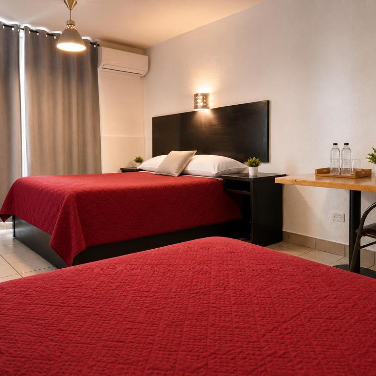 Hotel Miramar - La Paz - Habitación Doble - 2 camas dobles - 1