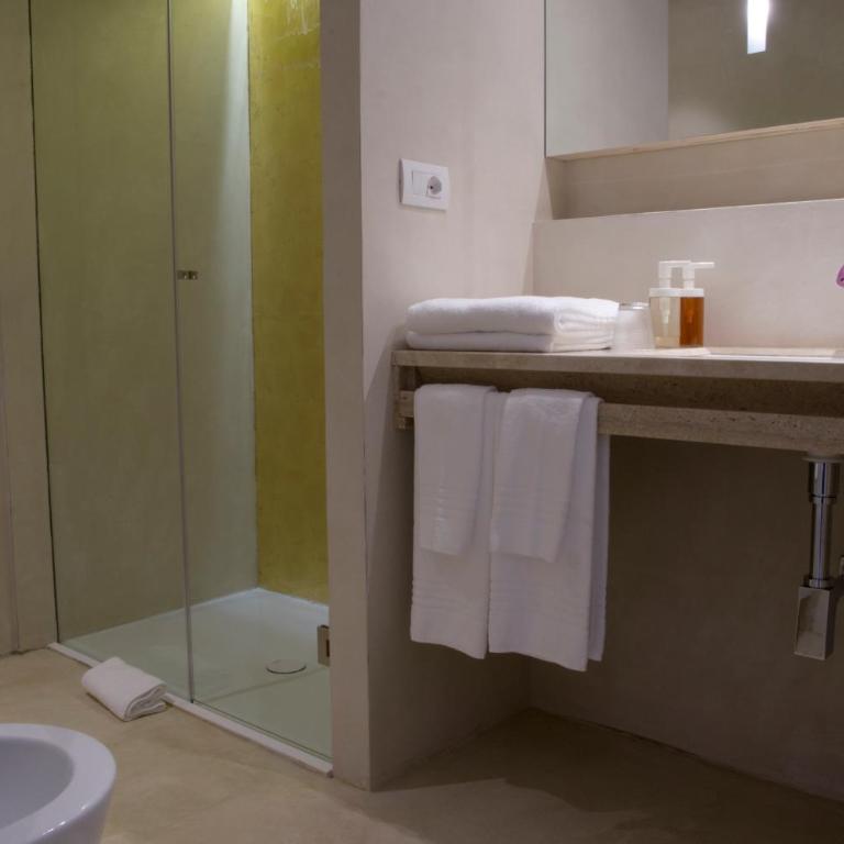 Limen Matera Guesthouse - King Room with Balcony - 3
