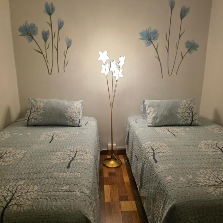 Acogedor y Céntrico - Three-Bedroom Apartment - 6