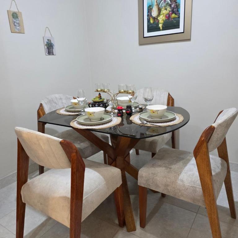 Acogedor y Céntrico - Three-Bedroom Apartment - 3