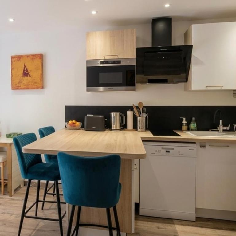 Studio Cosy avec Jardin Privé À 50m de la mer - Appartamento con 1 Camera da Letto - 4