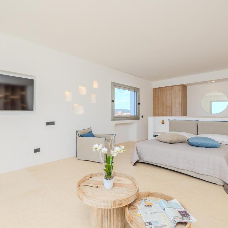 Antares Rooms and Suites - Suite with Sea View - 5