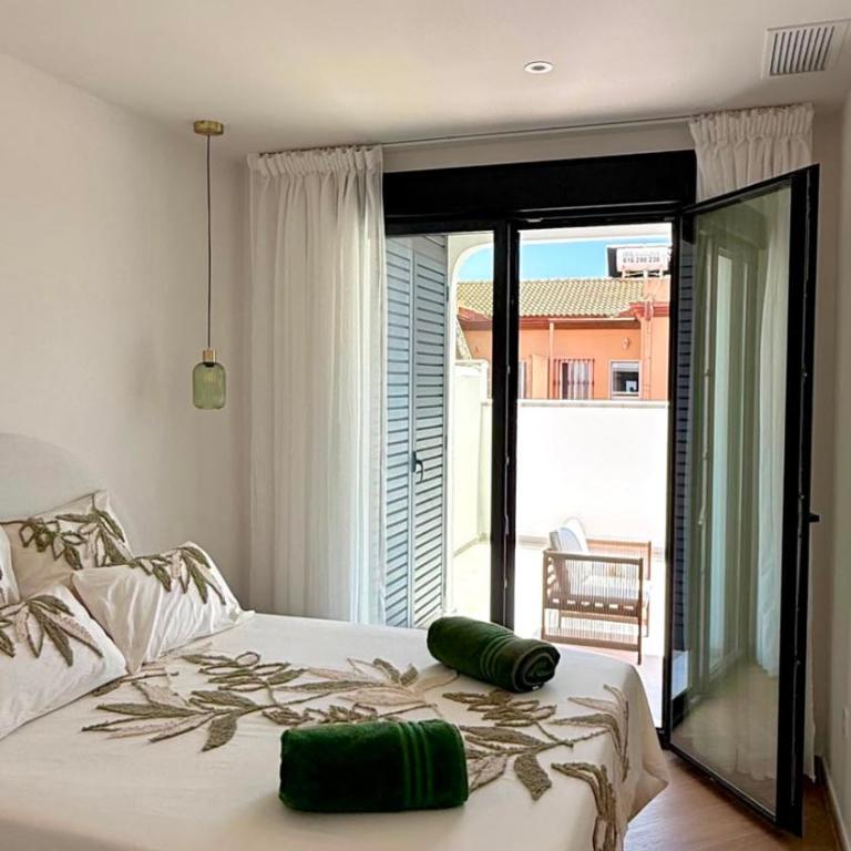 Casa Maui - Two-Bedroom Deluxe Apartment with Ocean View - 28