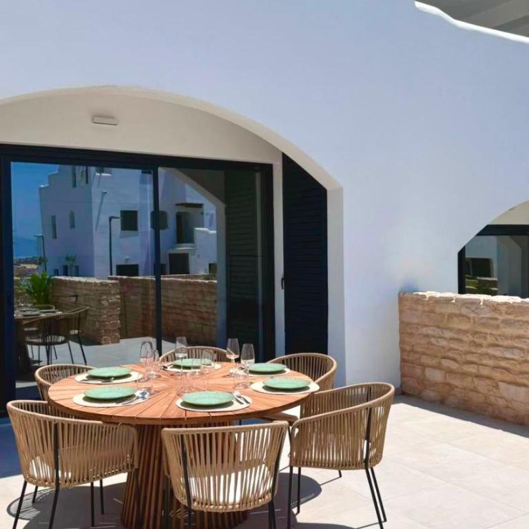 Casa Maui - Two-Bedroom Deluxe Apartment with Ocean View - 15