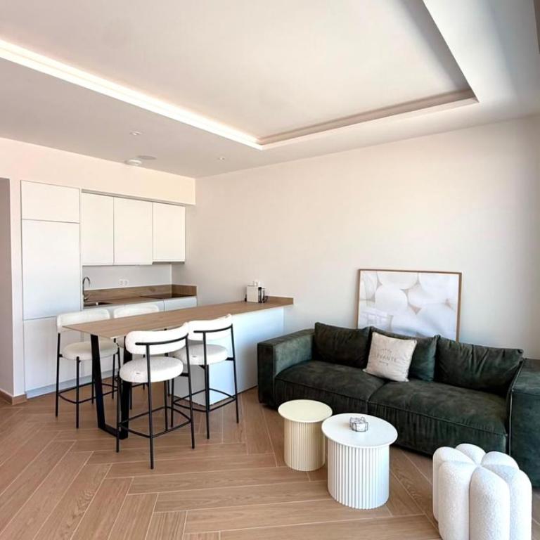 Casa Maui - Two-Bedroom Deluxe Apartment with Ocean View - 70