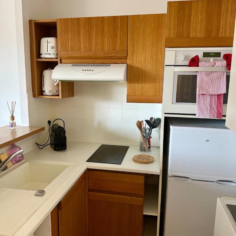 Charmant studio au Vieil Antibes - Plages à pied - Apartment mit 1 Schlafzimmer - 26