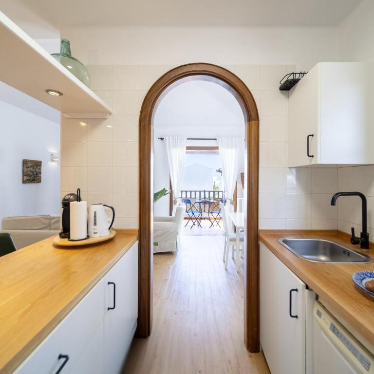 El Nido by BLVE Homes - Apartment with Balcony - 13