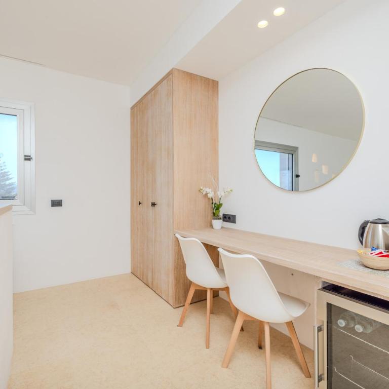 Panoramic Luxury Suite by Antares Rooms & Suites - Suite con Vista Mare - 9