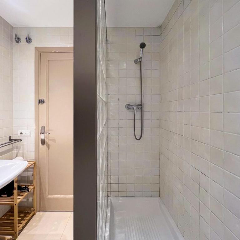 Stay U-nique Apartment Gran Via V - Apartamento con 4 dormitorios - 10