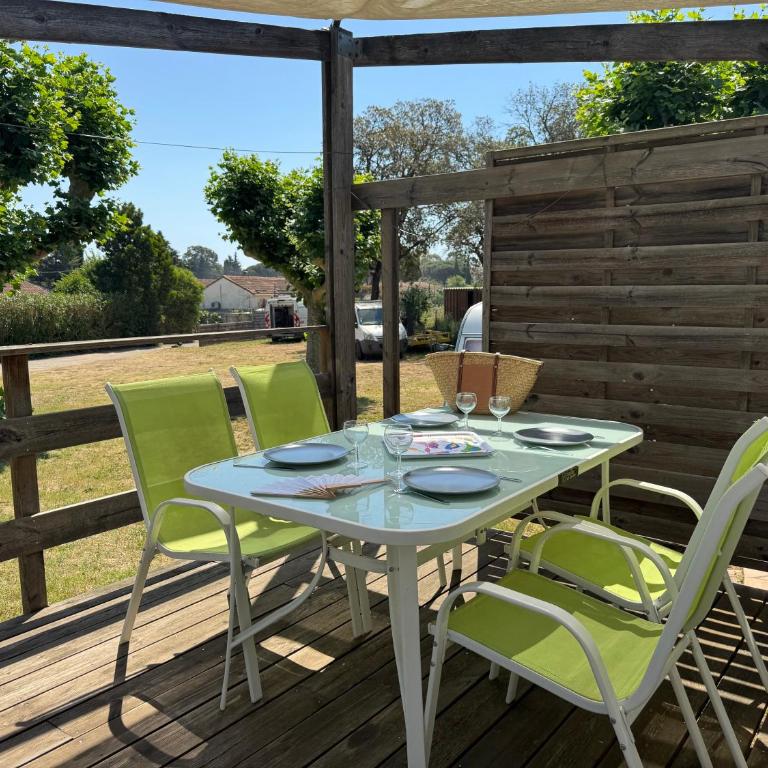 Camping les Lauriers Roses - Mobil home Opio – 4pers 2 ch - 24m² - Climatisation - 7