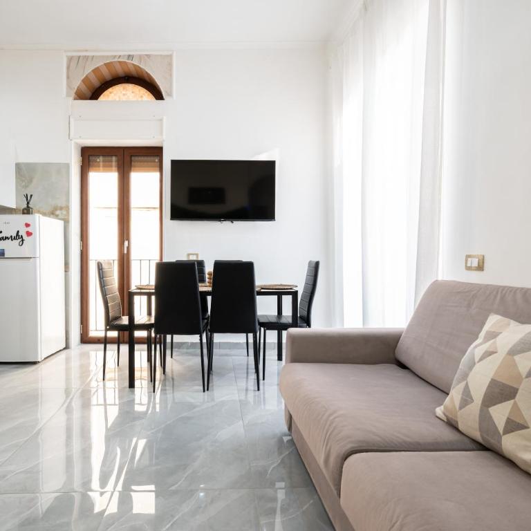 Giordano Suite Center - Camera Familiare Deluxe - 10