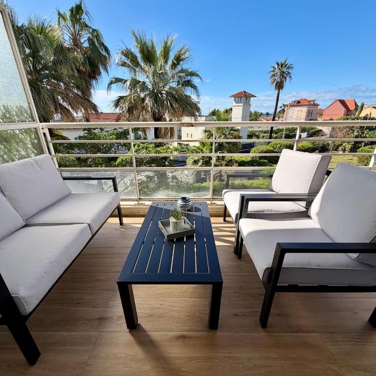 Studio 5 min à pied de la plage, Parking et climatisation - Golfe Juan - Appartement 1 Chambre - 1
