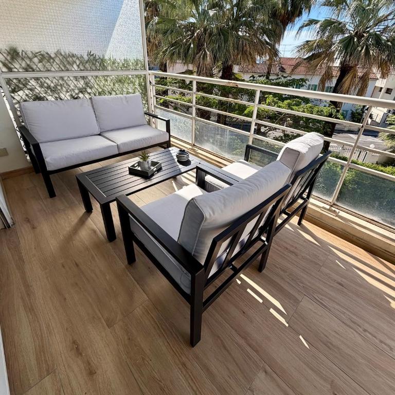 Studio 5 min à pied de la plage, Parking et climatisation - Golfe Juan - Appartement 1 Chambre - 4