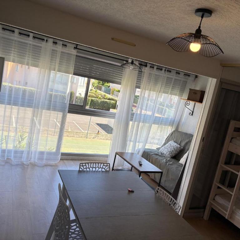 NautiCap - Two-Bedroom Apartment - 7