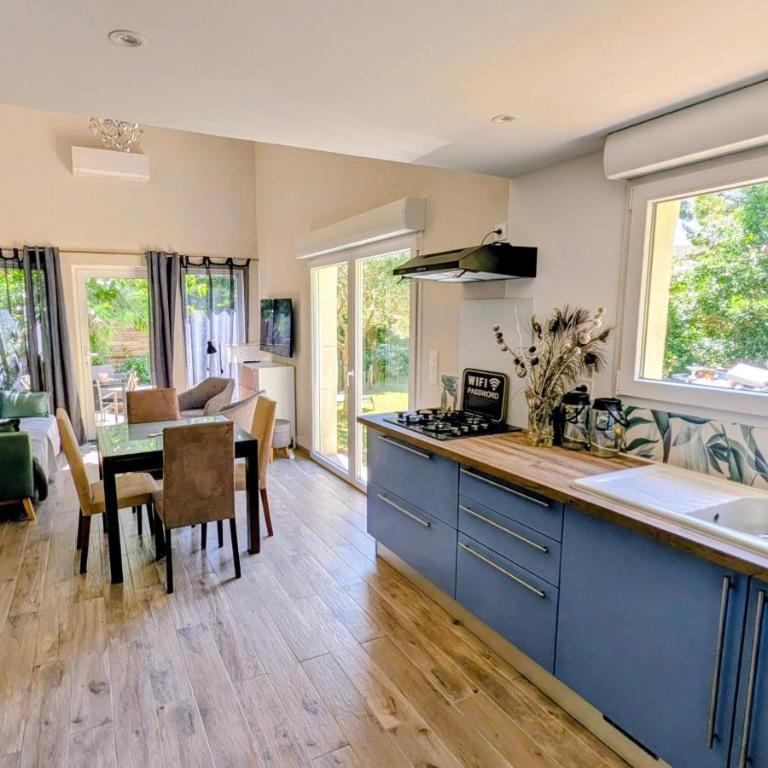 Mazet à Uzès, proche du haras national, wifi et parking privé gratuit - Maison de Vacances - 2