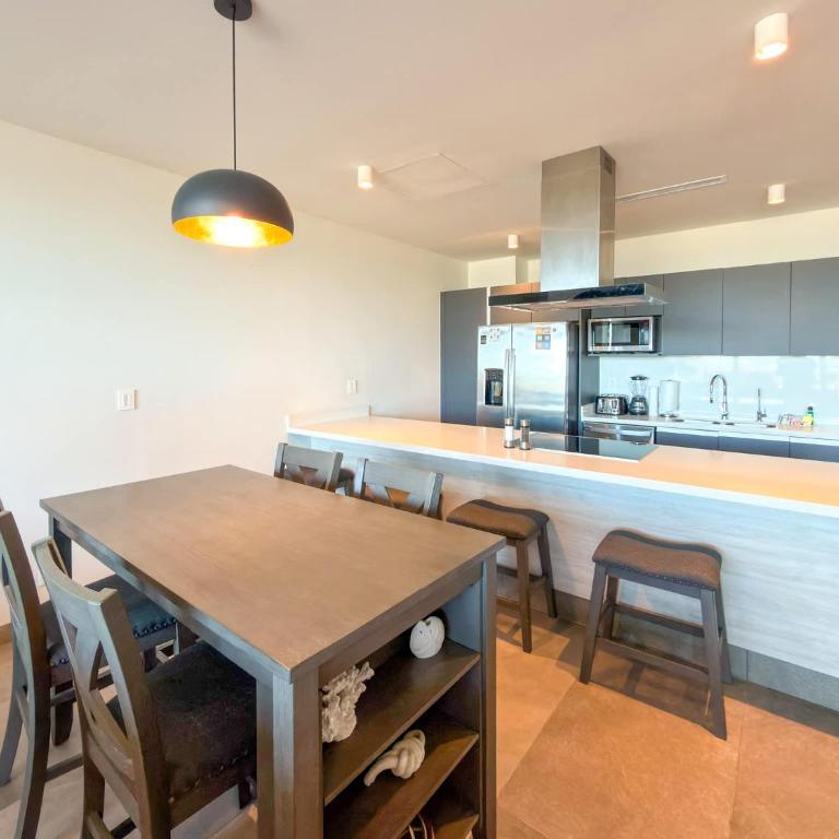 Ground Floor Modern Condo Steps to Beach & Pools - Apartamento - 12