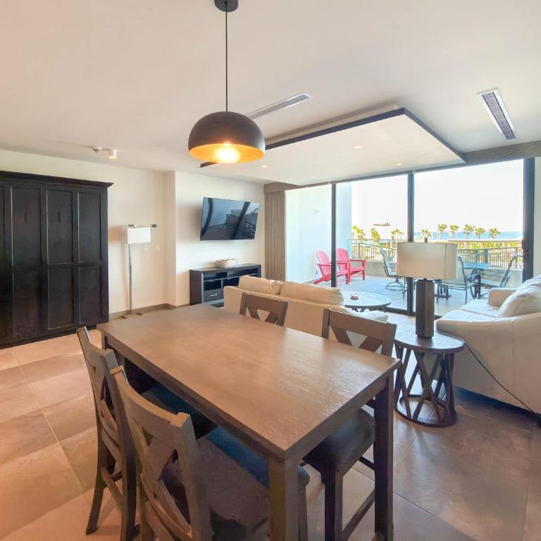 Ground Floor Modern Condo Steps to Beach & Pools - Apartamento - 14