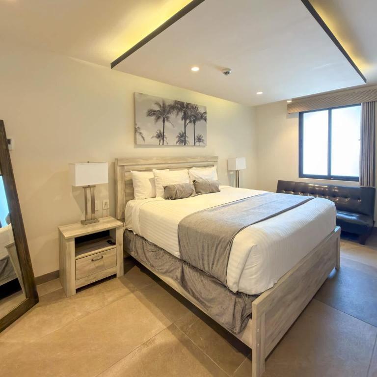 Ground Floor Modern Condo Steps to Beach & Pools - Apartamento - 24
