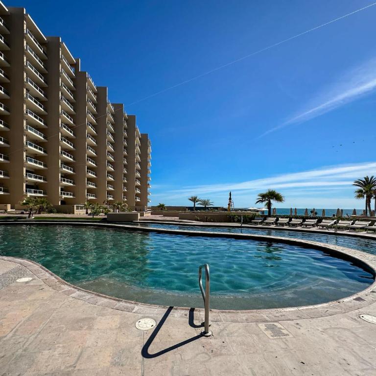 Ground Floor Modern Condo Steps to Beach & Pools - Apartamento - 44