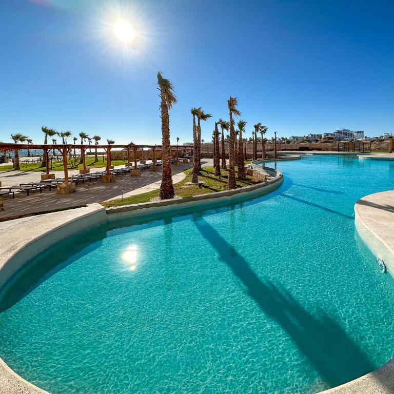 Ground Floor Modern Condo Steps to Beach & Pools - Apartamento - 59