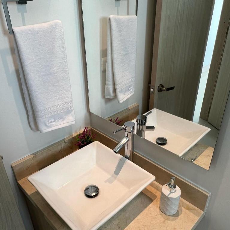U-GO Murano Elite Building Bocagrande Oceanfront - Apartment - 17