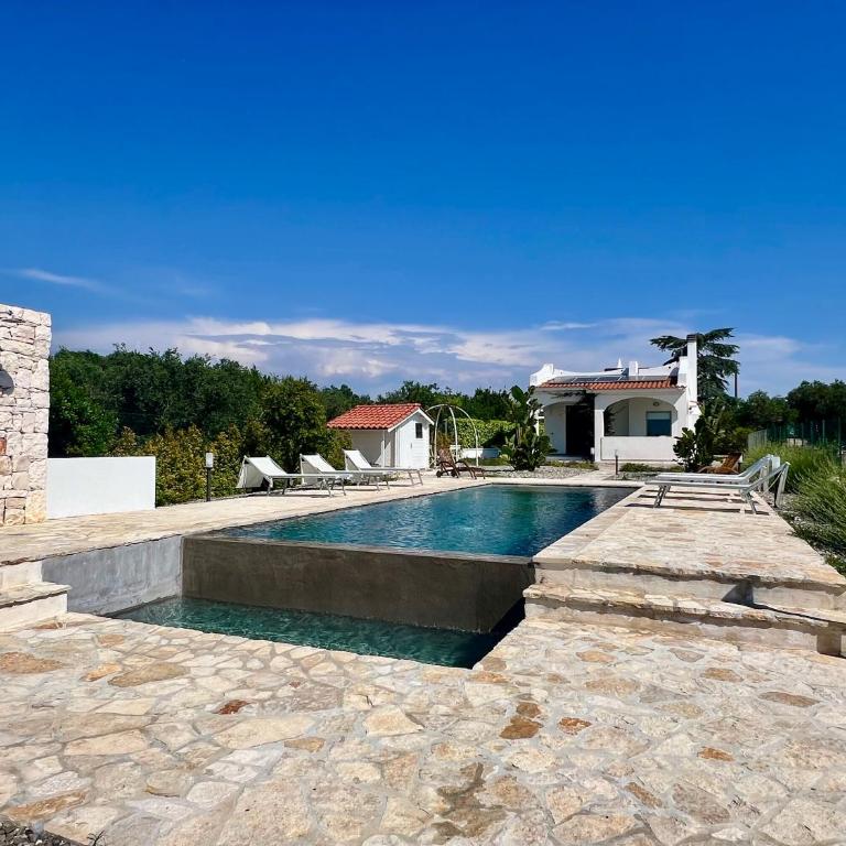 Ostuni Bloom - Panoramic Saltwater Pool & Trullo - Villa con 2 Camere da Letto - 65
