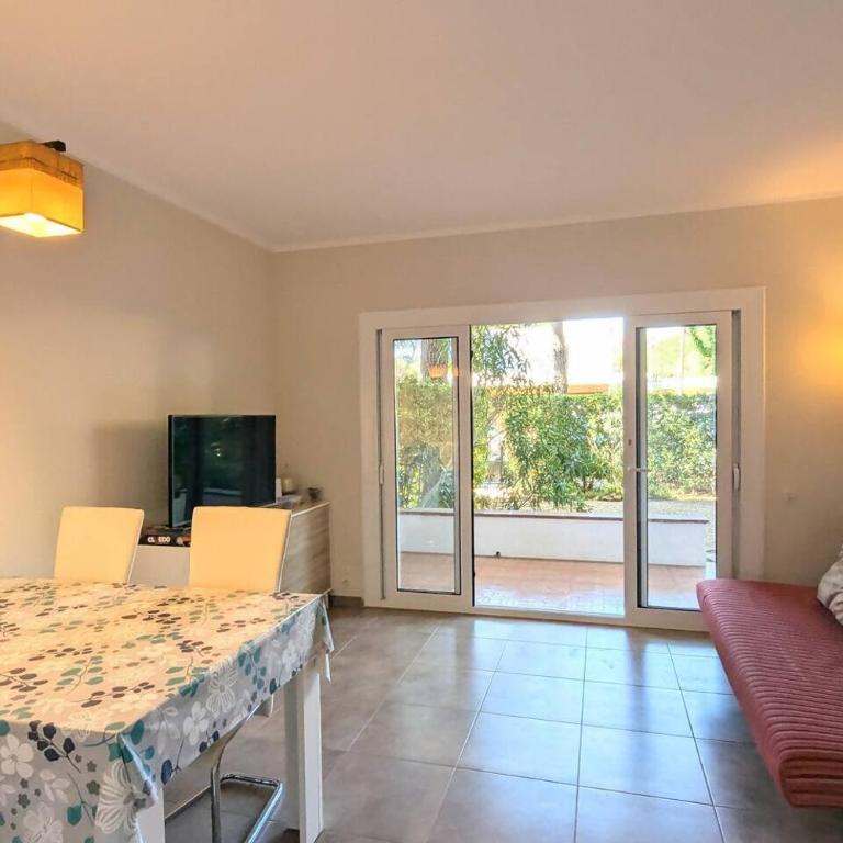 Bajo con Jardin cerca de la Playa by Host&Joy - Apartamento de 2 dormitorios - 2