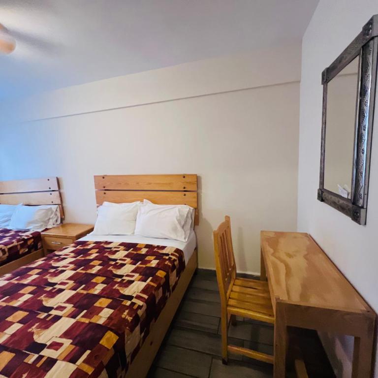 Hotel Meson de Sara - Doppelzimmer mit 2 Doppelbetten - 7