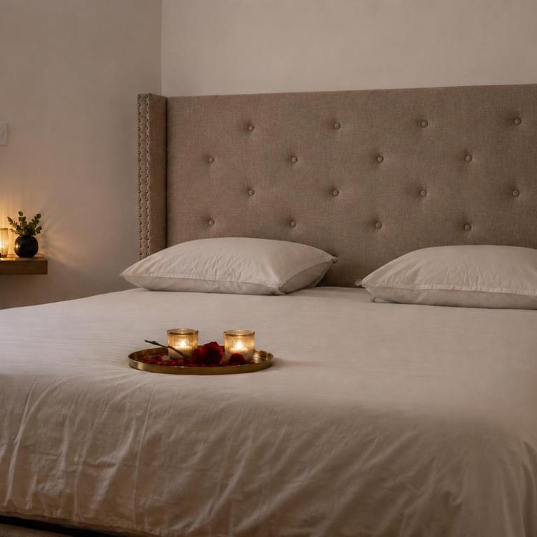 Eaux Spa - Chambre Lit Queen-Size avec Baignoire Spa - 9