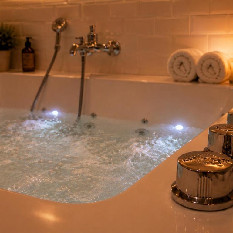 Eaux Spa - Chambre Double avec Baignoire Spa - 8