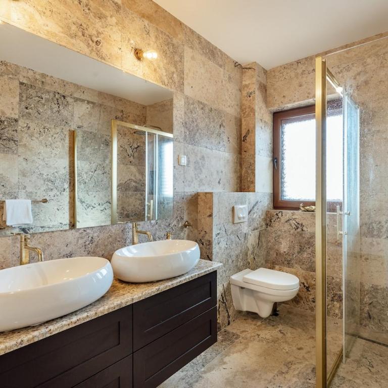 Lux Olive Garden Villa - Vila - 12