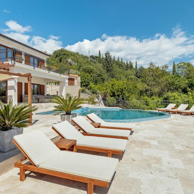 Lux Olive Garden Villa - Vila - 74
