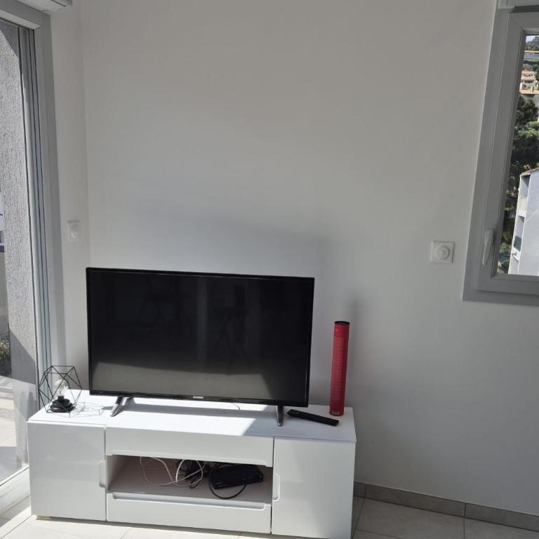 Apartment with terrace near the beach - Apartamento - 2
