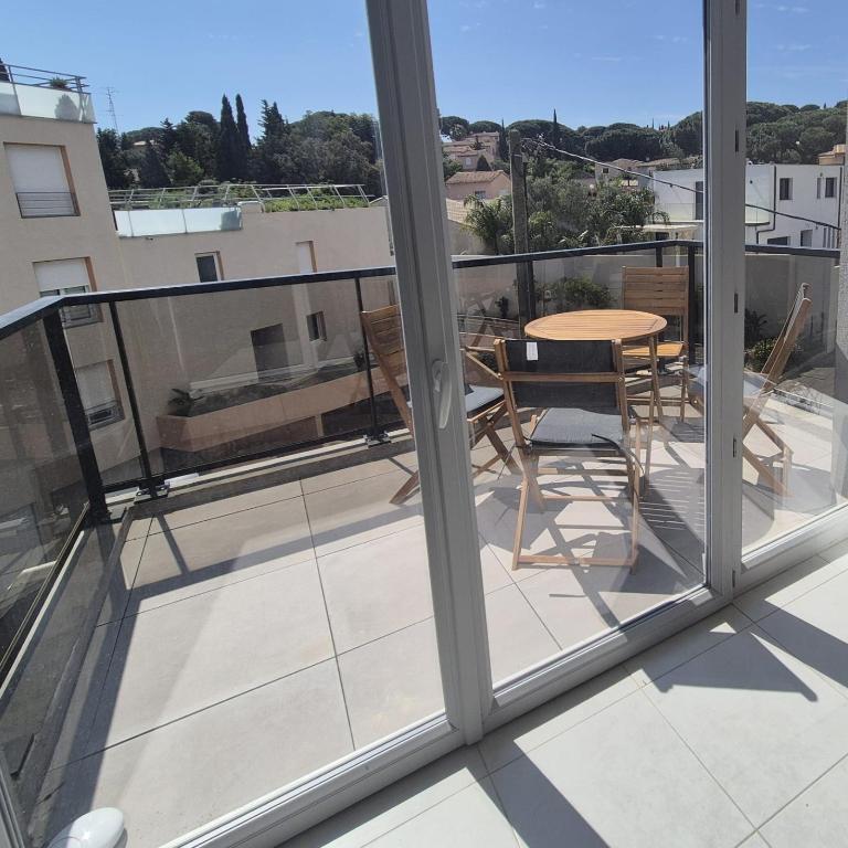 Apartment with terrace near the beach - Apartamento - 11