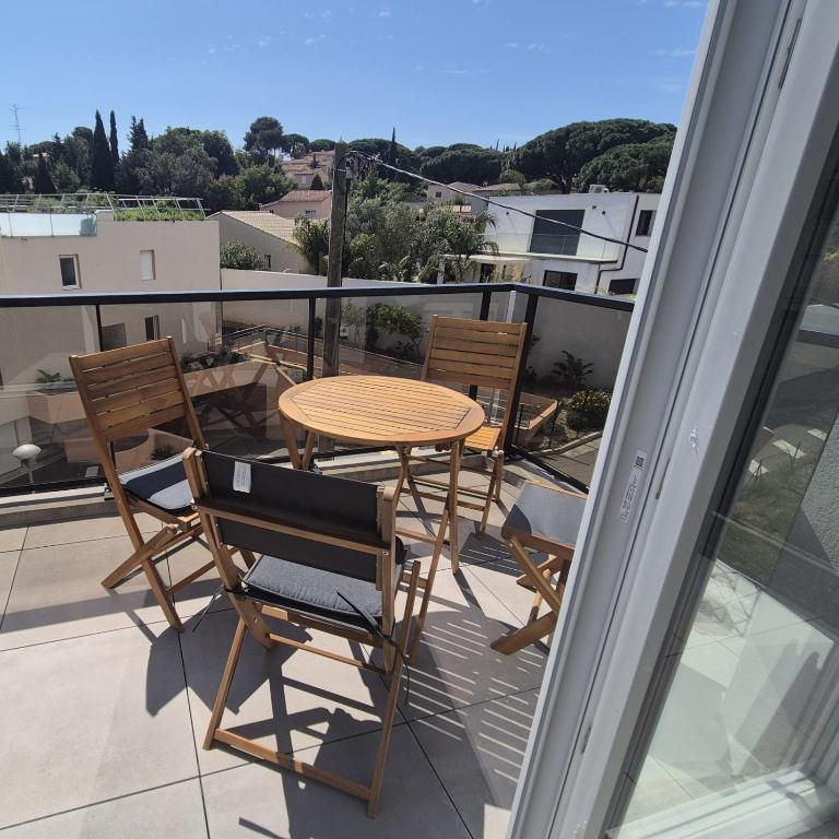 Apartment with terrace near the beach - Apartamento - 12