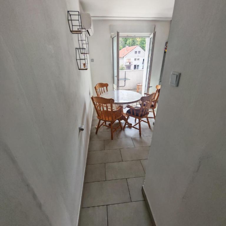 Odmori se na Vidikovcu - Apartman sa 1 Spavaćom Sobom - 10