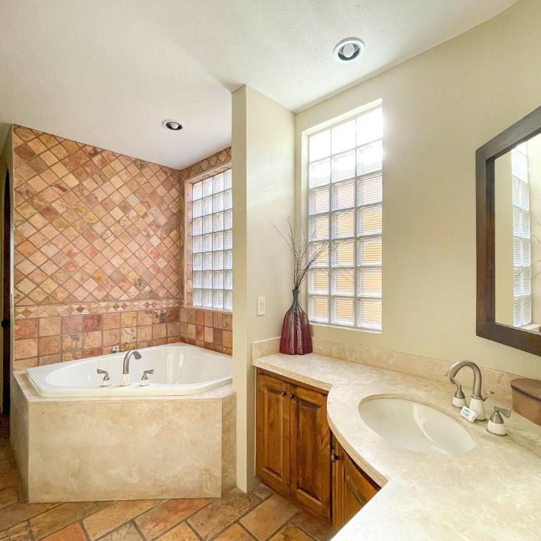 3BR Sandy Beach Villa Pools & Beach Access - Apartamento - 26