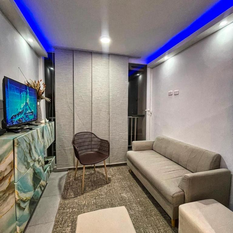 Sunset 47 Rooftop Stay - Three-Bedroom Apartment with View - 2