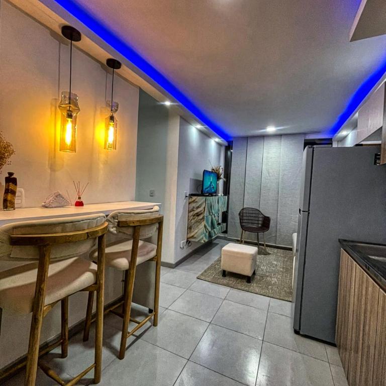 Sunset 47 Rooftop Stay - Three-Bedroom Apartment with View - 4