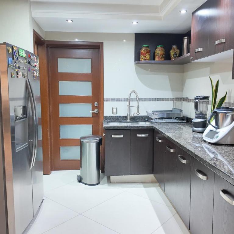 Luxurious House in Guadalajara Near Estadio Akron, Expo GDL - Villa - 31
